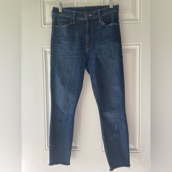 MOTHER Denim - MOTHER The Stunner Zip Ankle Step Fray